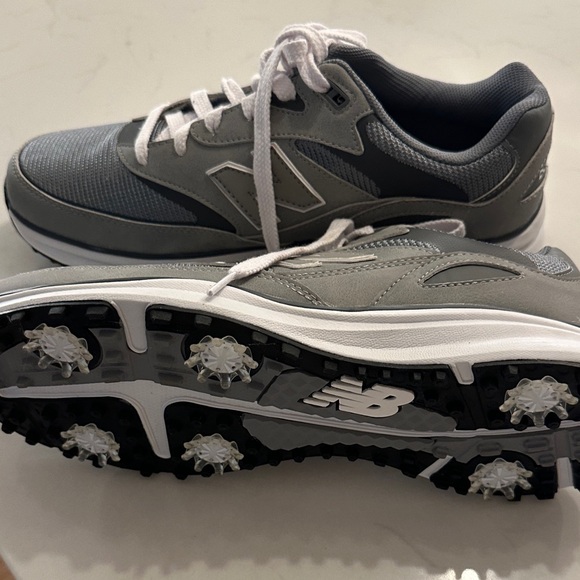 New Balance Heritage Charcoal and White Golf Shoes Brand New - Picture 2 of 4